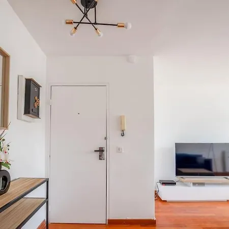 Apartment Grand 3 Pieces -20minutes De Paris !